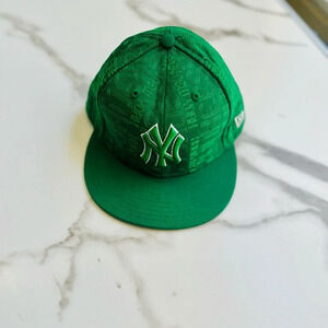 Unisex Adults NY New Era baseball hat‎ in green